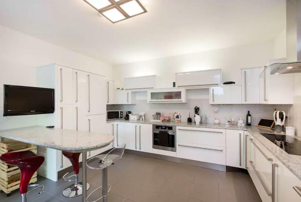 Armonie Del Lago - Lakeview Retreat With Private Garden, Pool & Jacuzzi Baveno Extérieur photo