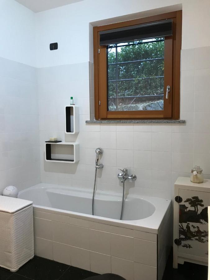 Armonie Del Lago - Lakeview Retreat With Private Garden, Pool & Jacuzzi Baveno Chambre photo