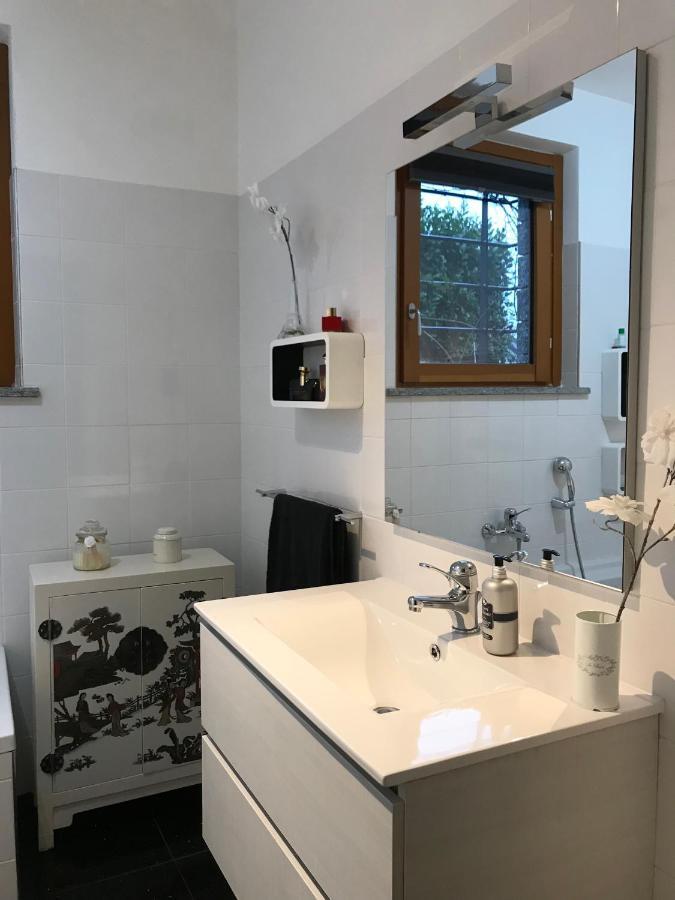Armonie Del Lago - Lakeview Retreat With Private Garden, Pool & Jacuzzi Baveno Chambre photo
